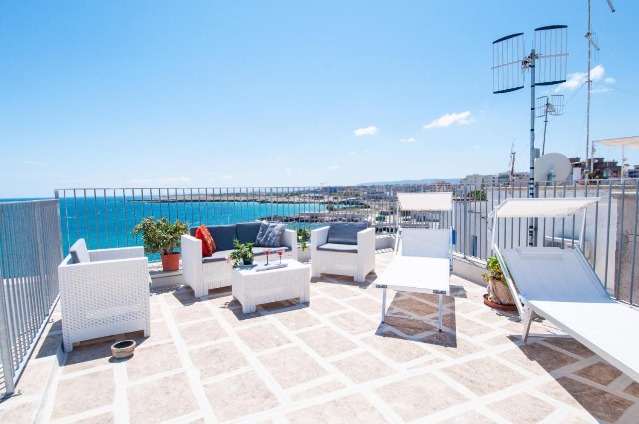 Helloapulia - Sea View Terrace Conchiglia Apartman Monopoli Kültér fotó